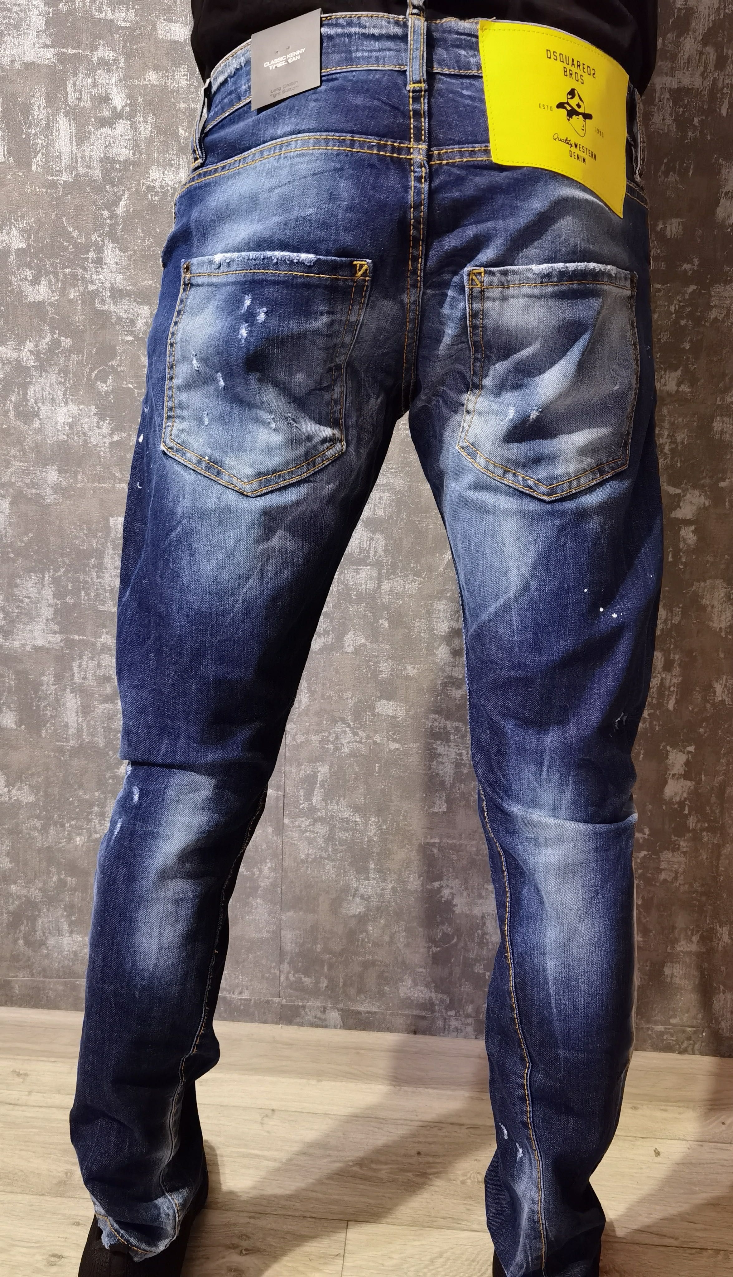 Мъжки дънки на Dsquared