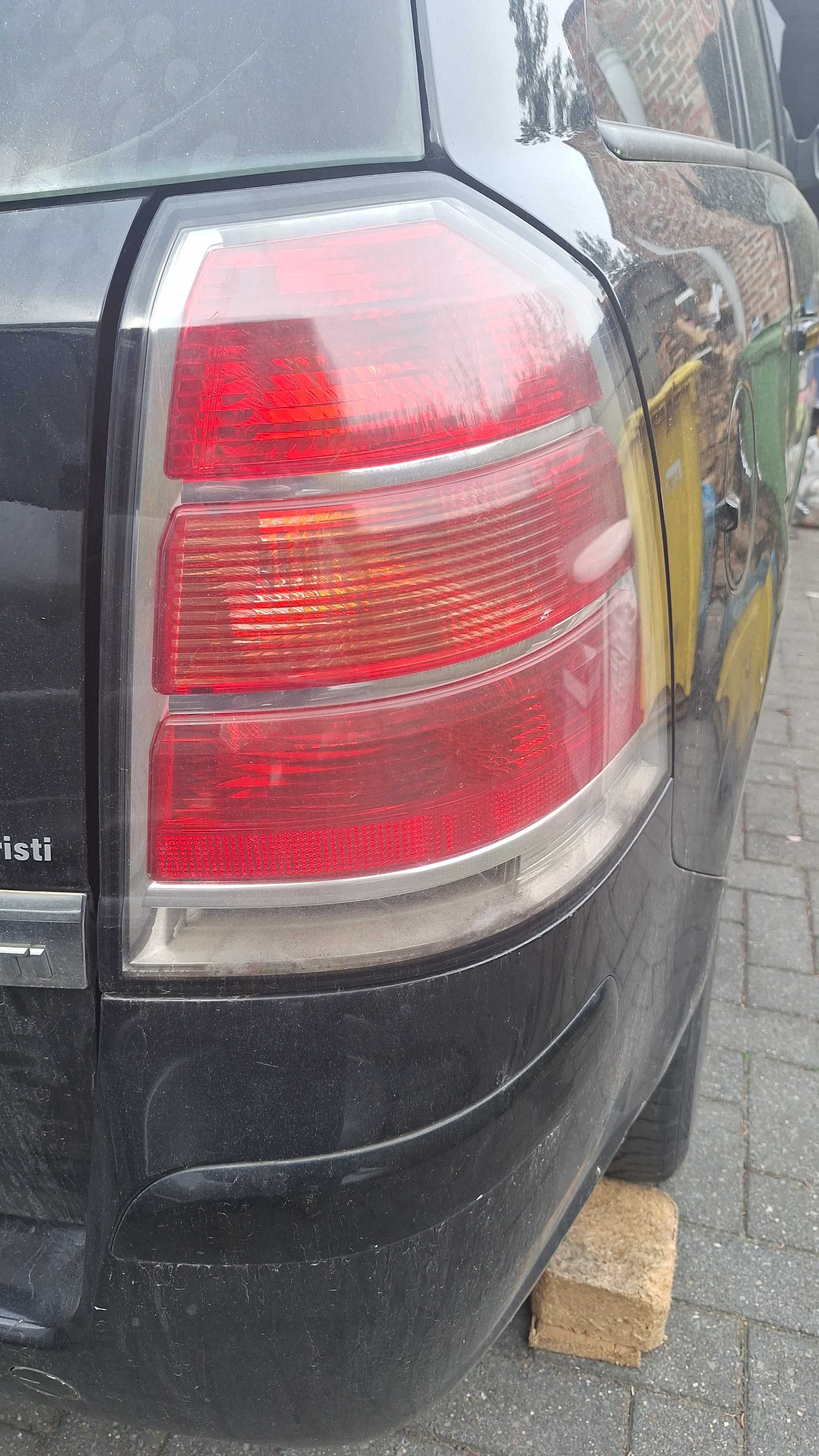 Vand piese opel zafira b