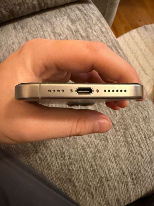 Vand  iPhone 15 Pro Max Impecabil