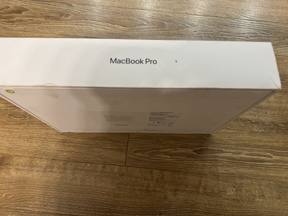 MacBook Pro 14  M4 Pro, 12CPU/16 GPU 24GB RAM, 512GB SSD