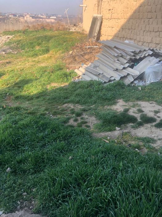 Yer sotiladi 10 sutiq suv gaz sivet bor manzil yangi obot
