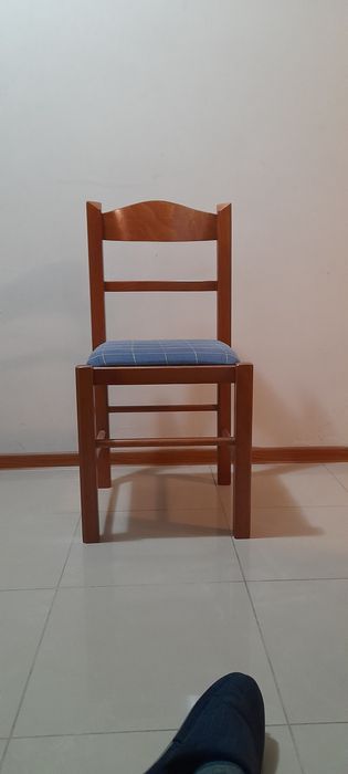 4 броя кухненски стол за маса