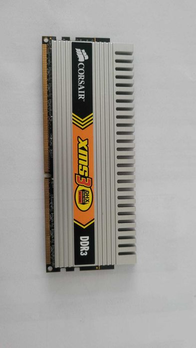 Memorie RAM DDR3 - 2Gb - 2048 mb - 1333Mhz - Corsair XMS3 CM3X2048
