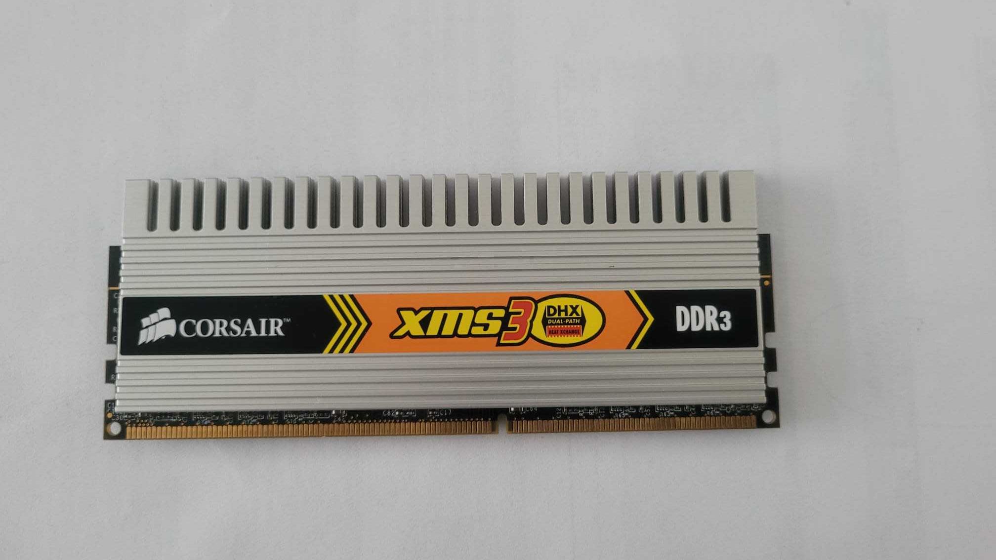 Memorie RAM DDR3 - 2Gb - 2048 mb - 1333Mhz - Corsair XMS3 CM3X2048