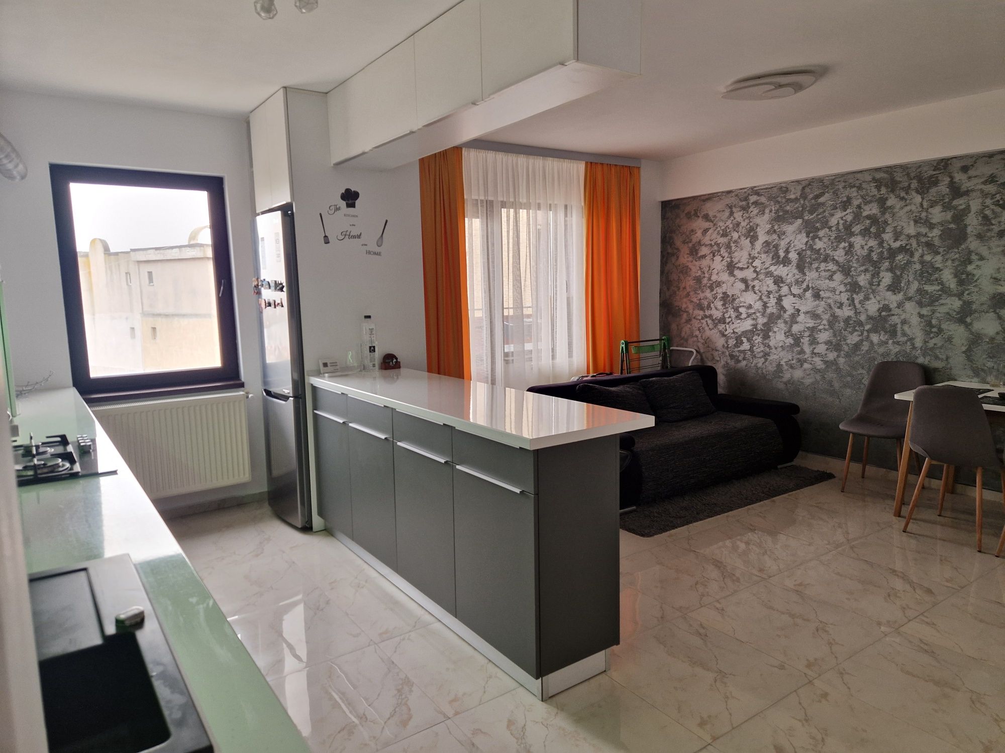 Apartament 2 camere/5 min de plaja/mobilat și utilat