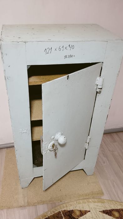 Продам сейф бу цельно металисескии