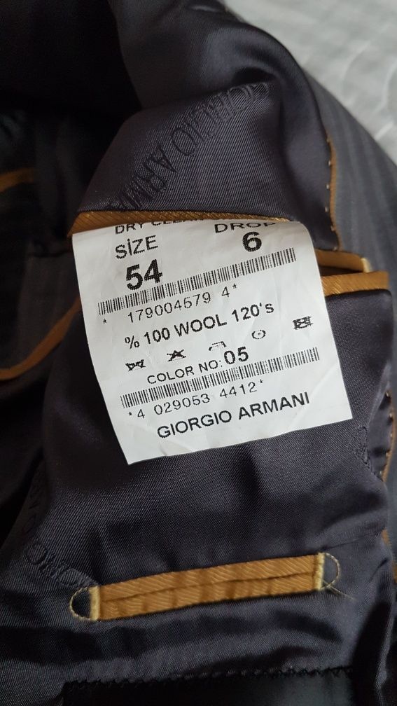 Costum barbatesc gri satinat Giorgio Armani, M 54