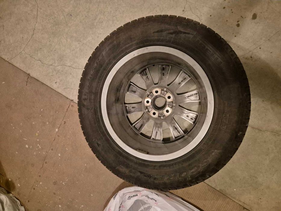 Зимни гуми Pirelli с джанти 235 /65 /17 - 4бр