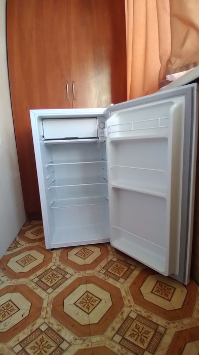 Офисный холодильник Leadbros HD-67