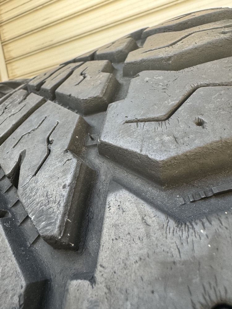 33x12.50R15  Cooper Discoverer S/T