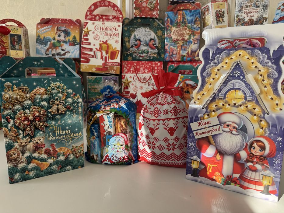 Новогдние упаковки и подарки