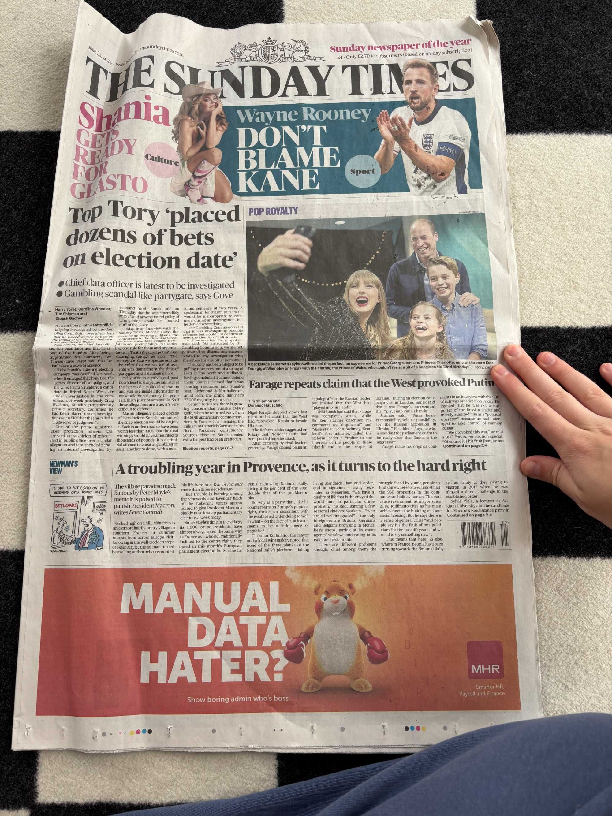 Taylor Swift "The Eras Tour" VIP box + Newspaper from the event