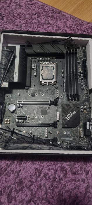 Kit gaming i5 12600 kf si Placa de baza gaming msi z690 wifi ddr4