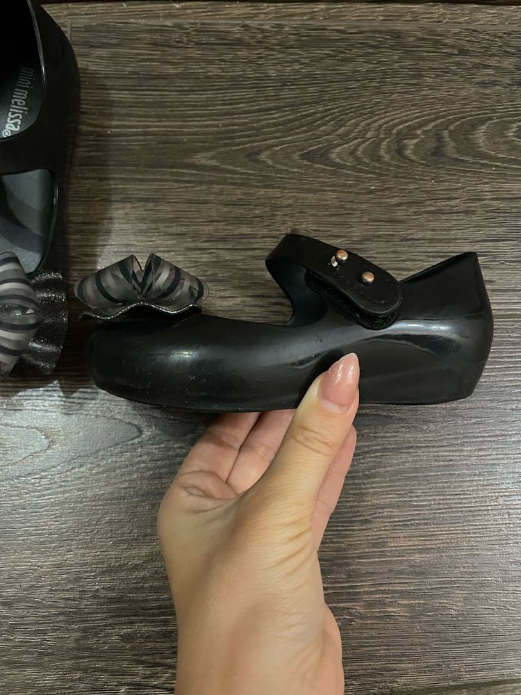 Обувки Mini Melissa