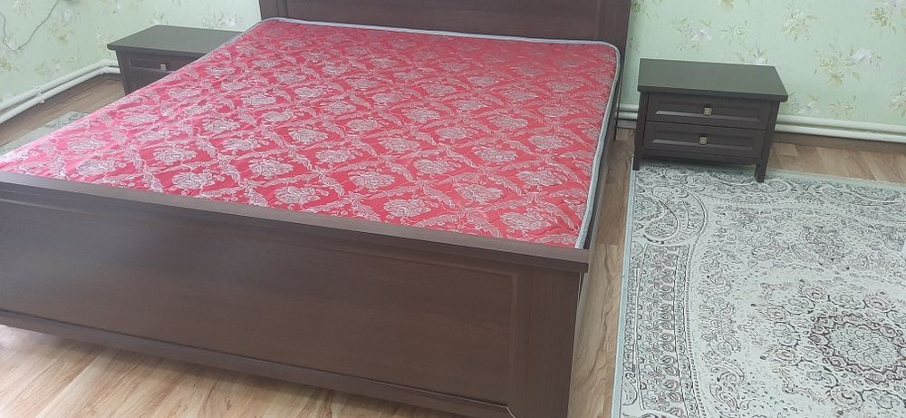 Спальный гарнитур