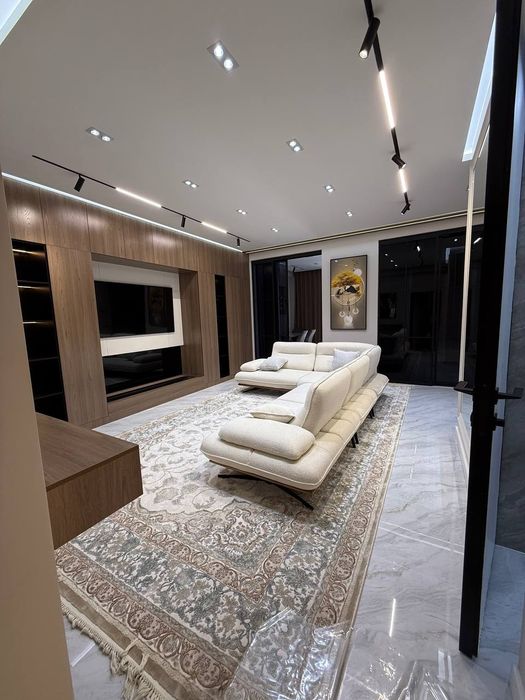 Квартира продается 3/3/10 на жк Yakkasaroy city Mall