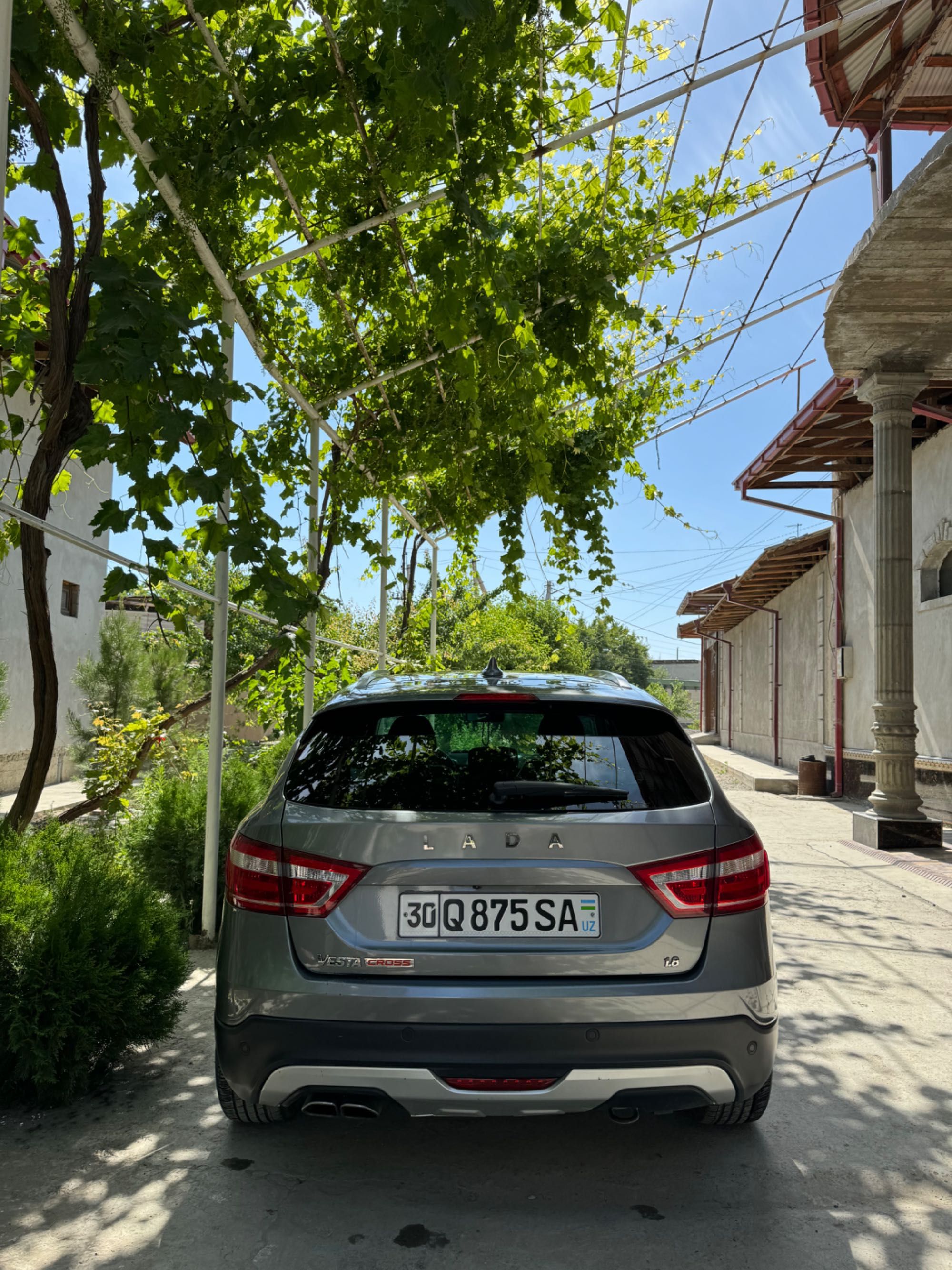 Lada vesta cross