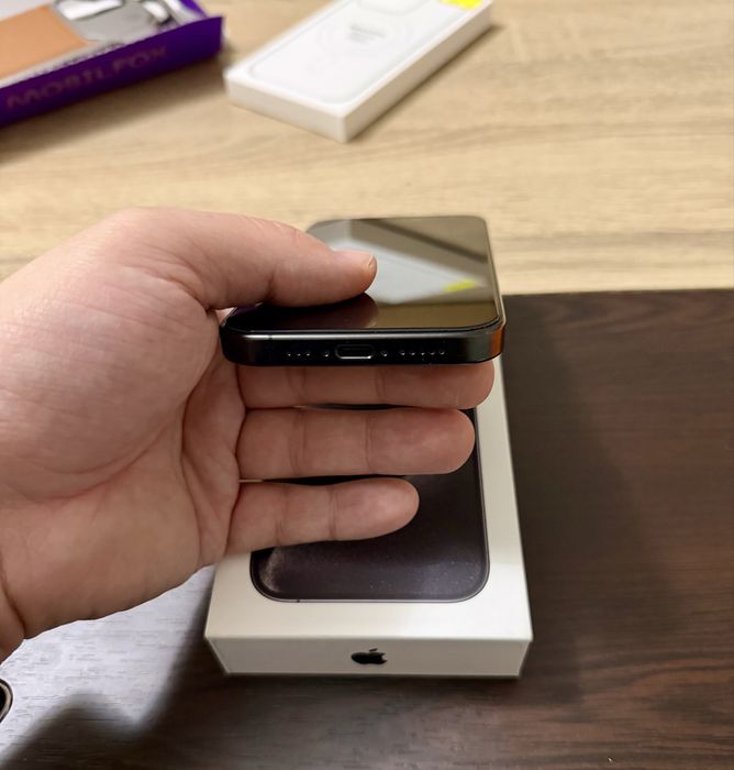 Iphone 15 Pro 256GB като нов