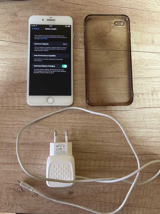 Iphone 7 plus 128GB baterie schimbata husa si incarcator.