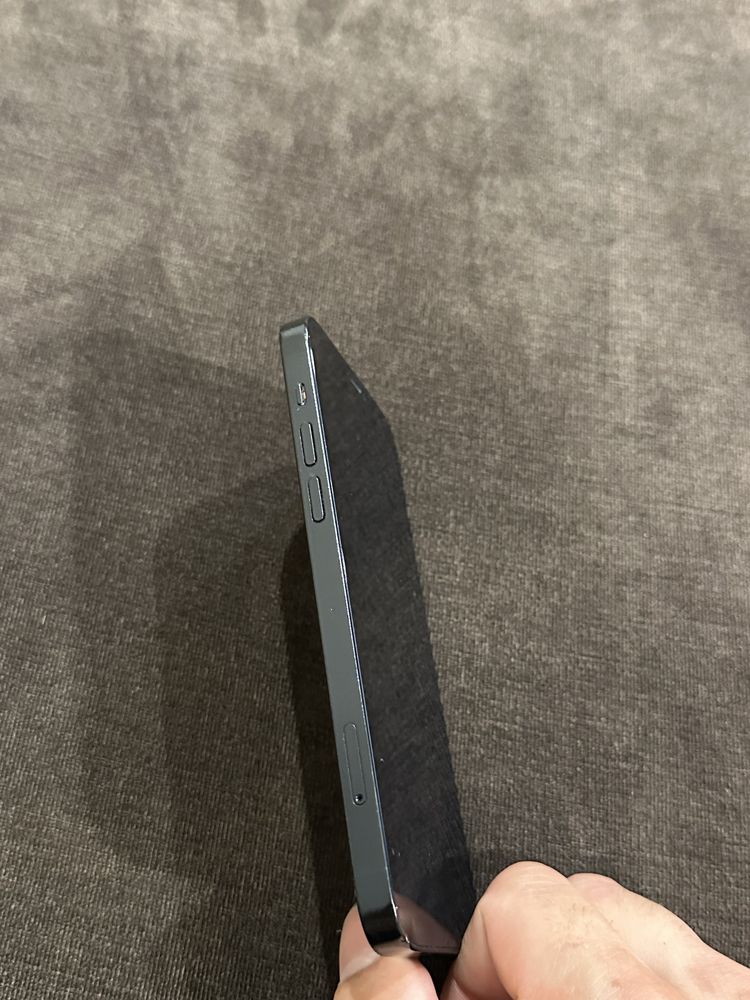 Iphone 12 Като нов!