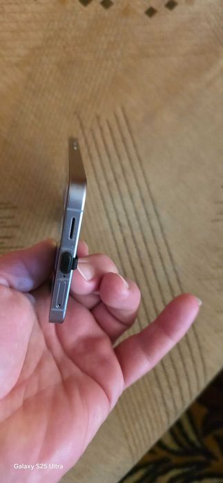 Samsung galaxy S 25 plus 512gb Silver Shadow / като нов