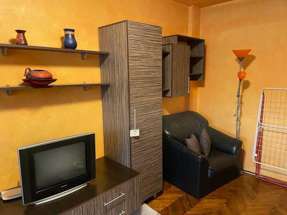 De inchiriat ap.1 camera, mobilat, utilat-Tudor-giratoriu Corina et.1