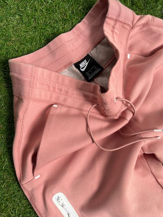 Дамско долнище : Nike Fleece Tech S