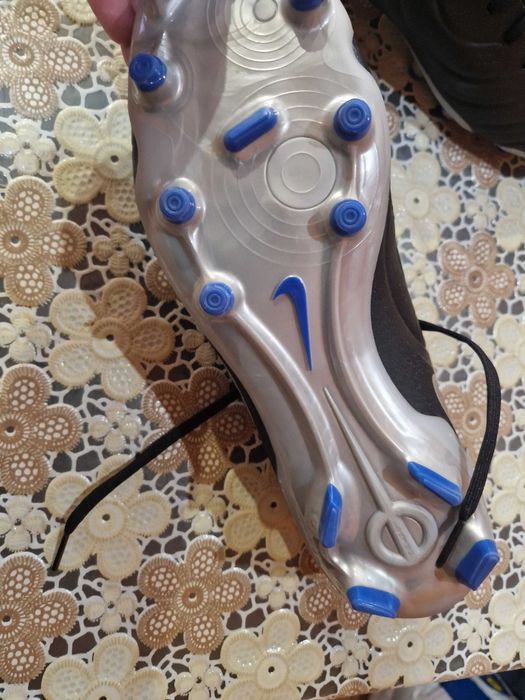 Бутонки Nike Tiempo