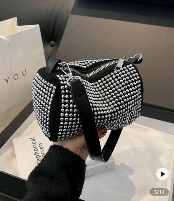 Малка сладка дамска чанта