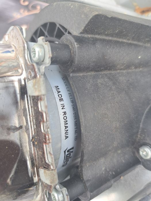 Vand lupă si far dreapta pentru renault megane 2