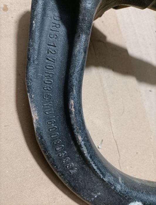 Cârlig remorcare,Polo 4 9N,an 01-09,asigur expedierea coletului avanta