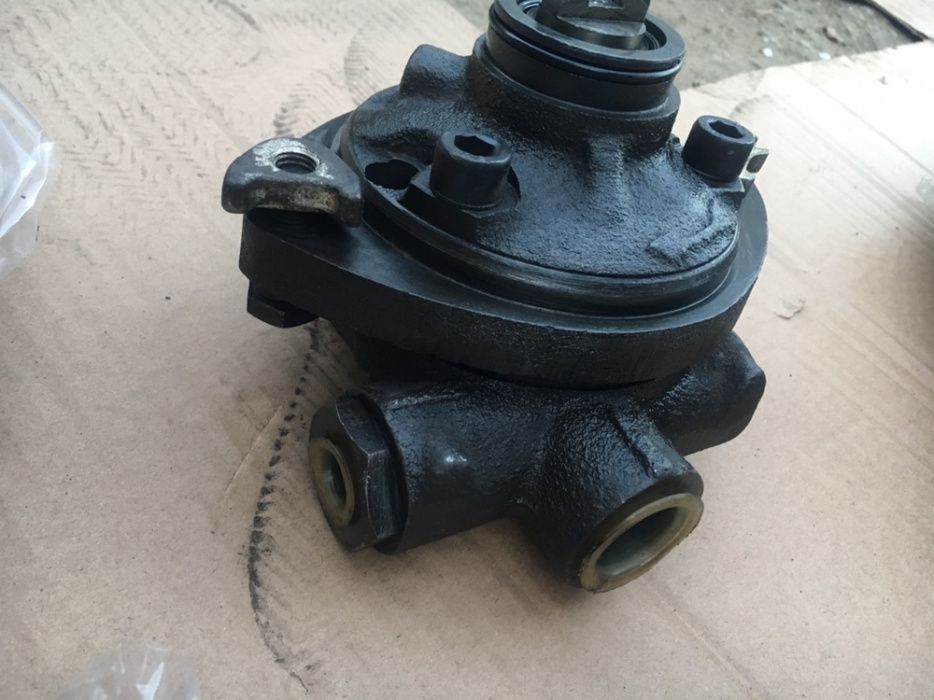 Pompa pentru directie