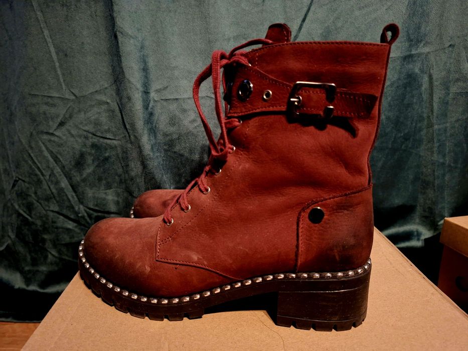 Ghetute de piele cu blanita