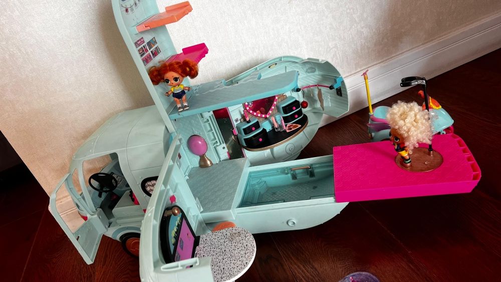 Продам автодом на колесах для   LOL,   оригинал 100%