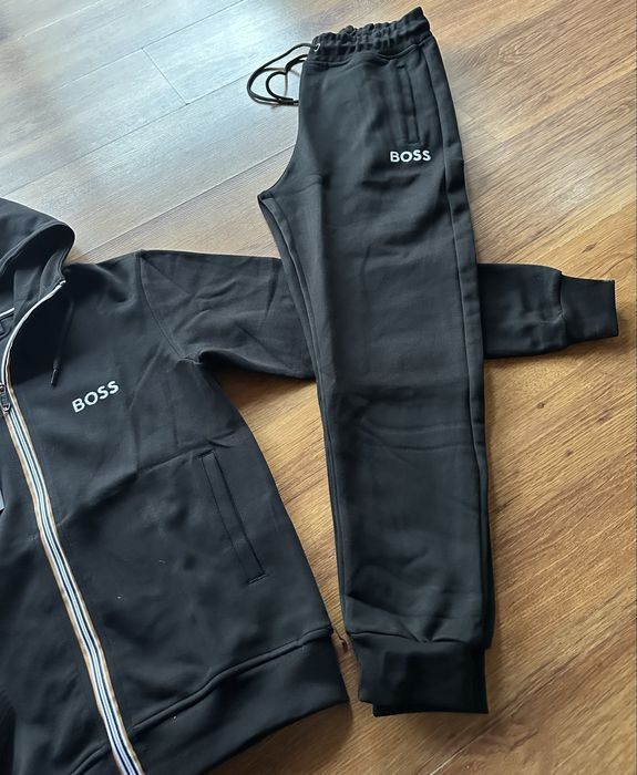 Мъжки,памучен,черен екип Hugo BOSS с бродирано лого