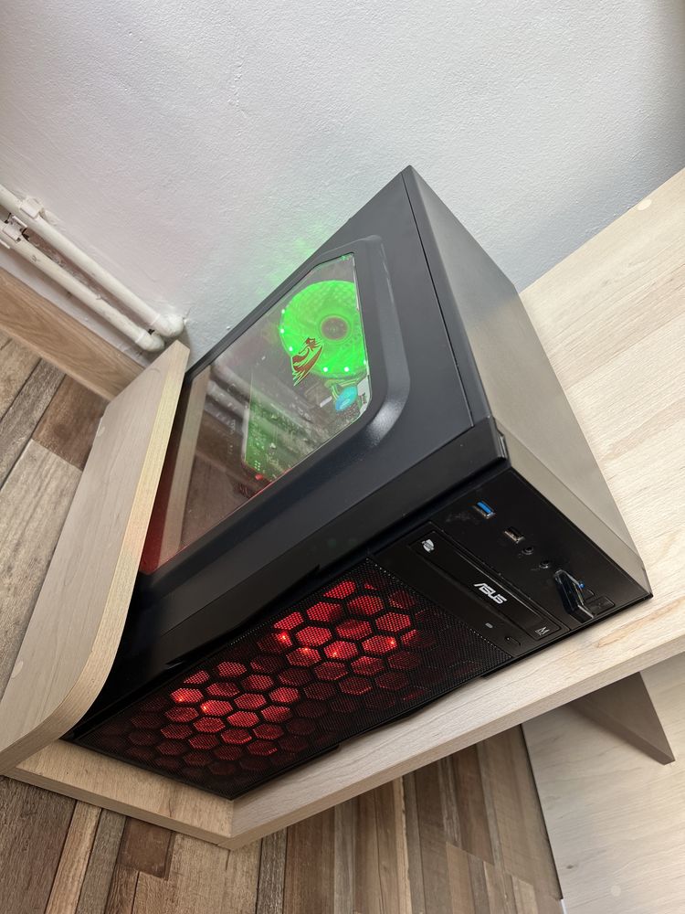 Vând PC gaming cu tot ce este în poze sau schimb cu telefon