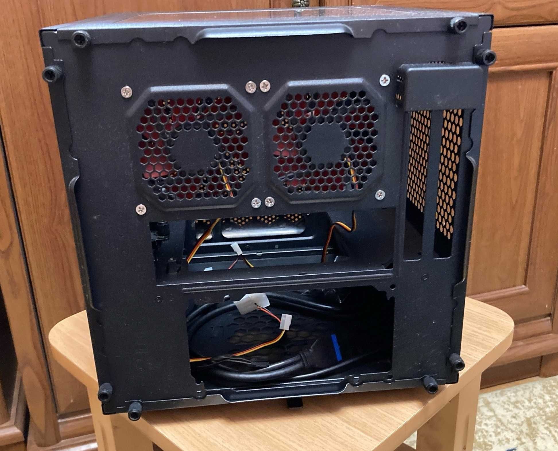 Корпус Thermaltake Core V1