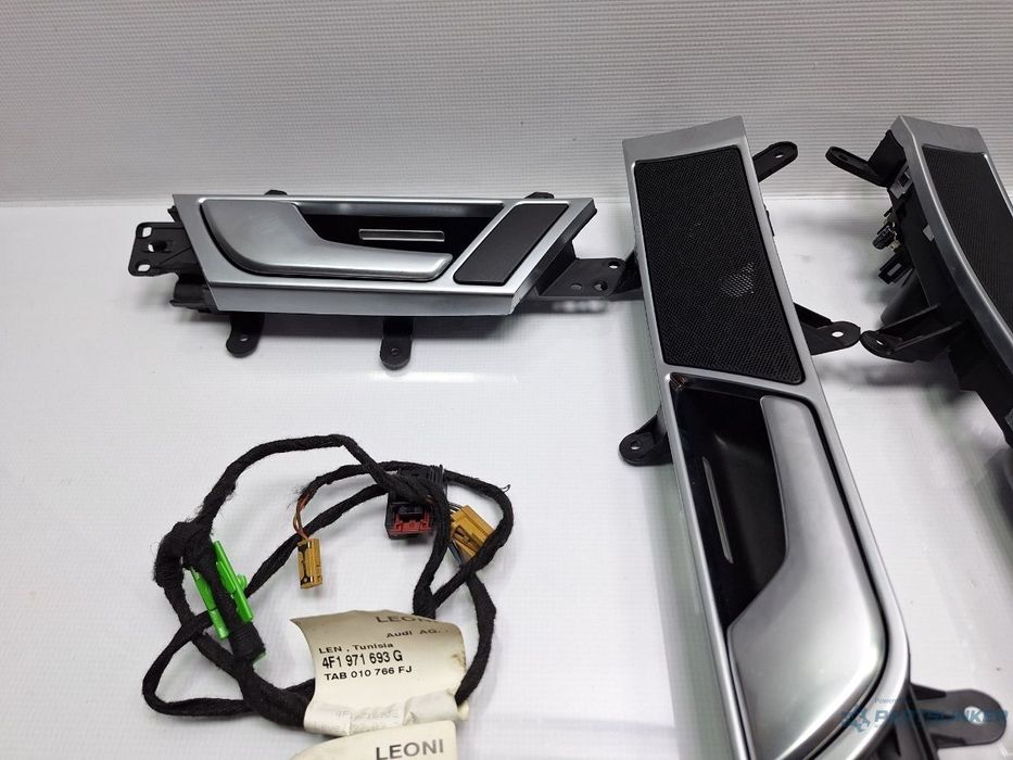 Pachet iluminare manere usi AUDI A6 III Allroad (4FH, C6) [ 2006 - 2011 ] TDI quattro (CANC) 140KW|190HP OEM 4F0837019B , 4F0839019F