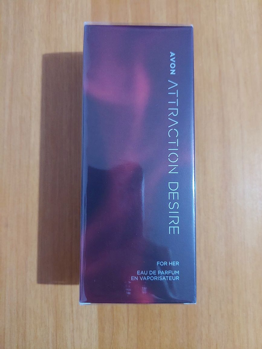 Vând parfum Attraction Desire