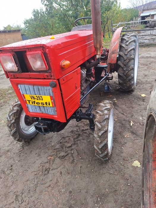 Tractor u 445 de vanzare !