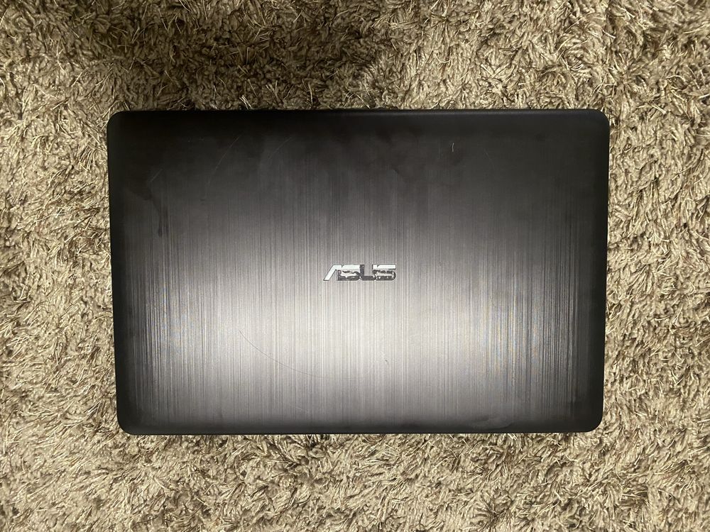 Asus Vivobook cu defect