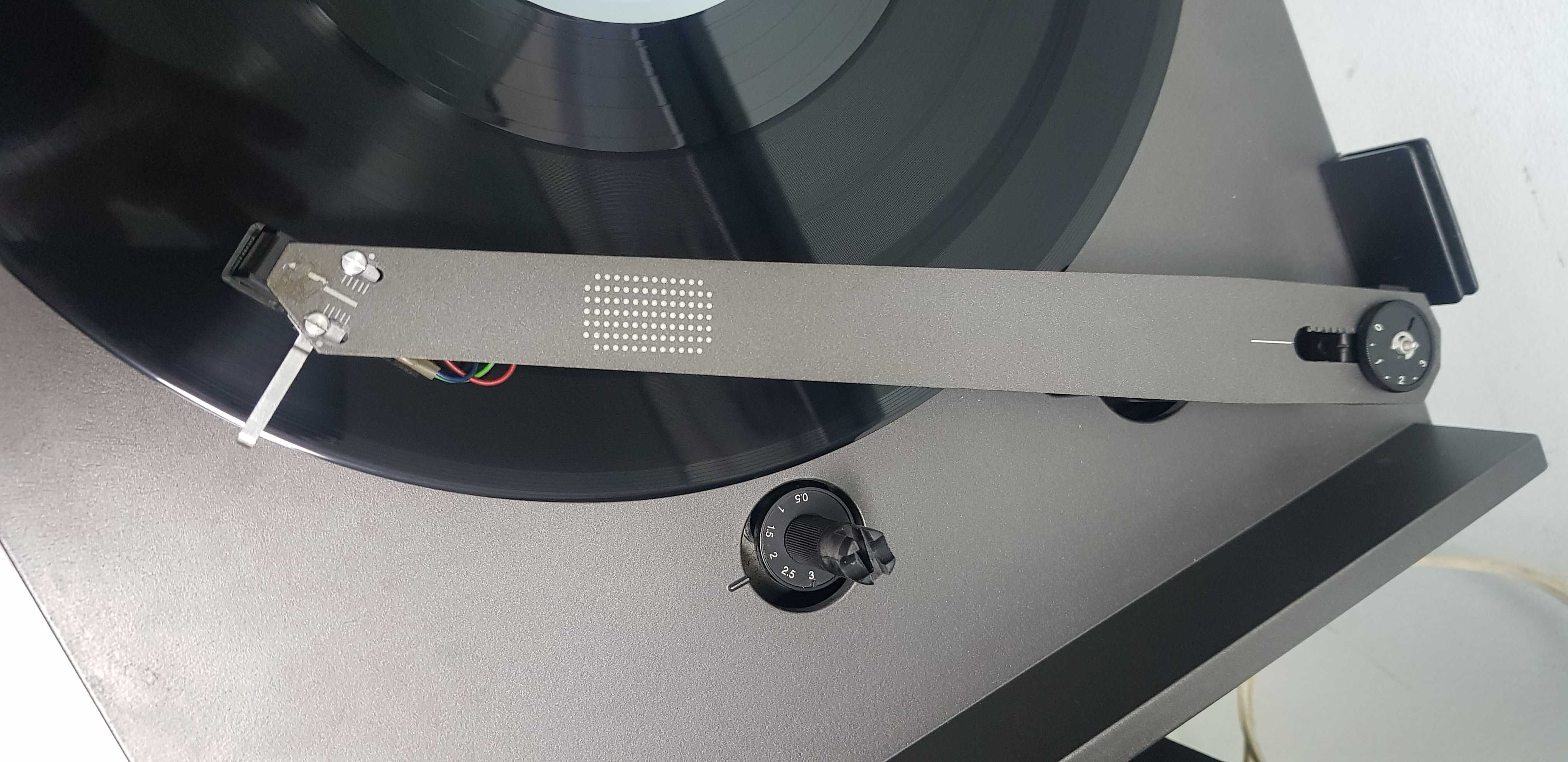 NAD 5120 muzica pickup vinil muzica
