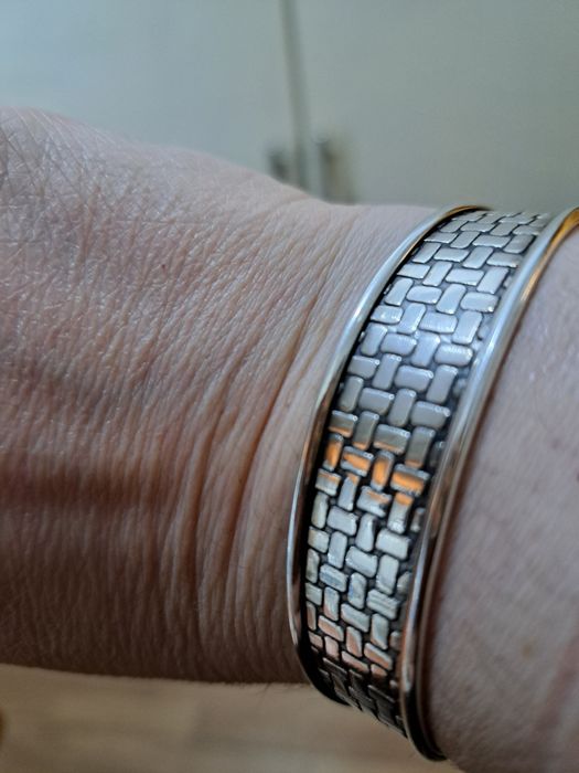 Масивна твърда сребърна гривна