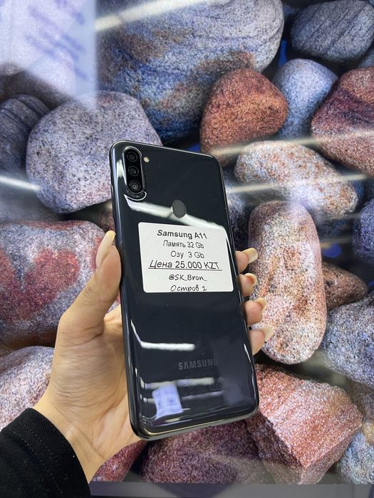 Samung A11 3/32gb