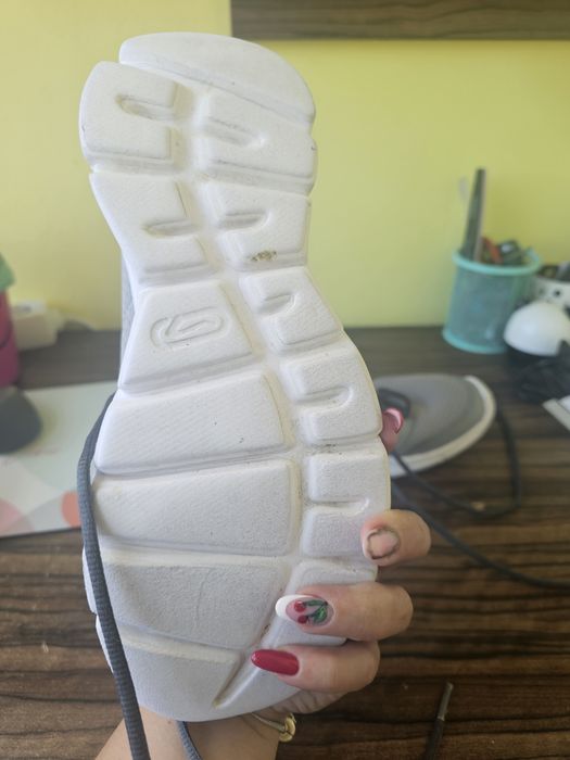 Adidasi decathlon