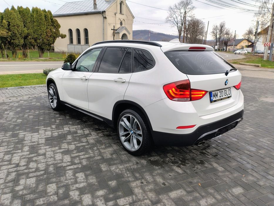 BMW X1 X-Drive 2013