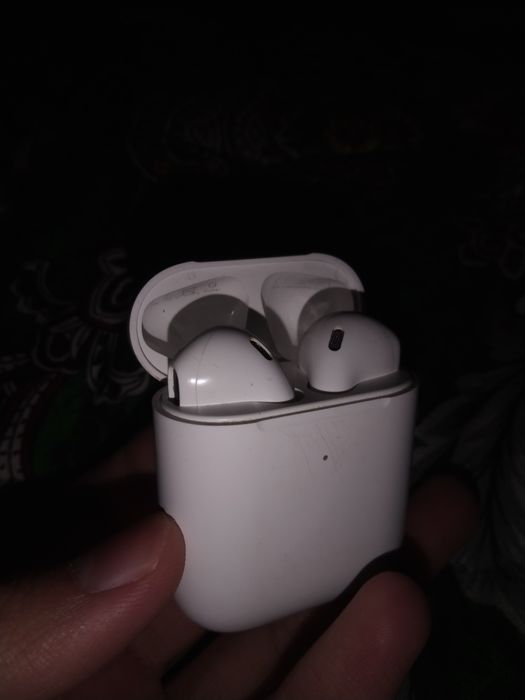 Airpods satiladi