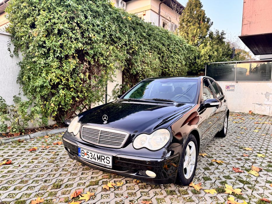 Mercedes-Benz C220 Cutie Automata