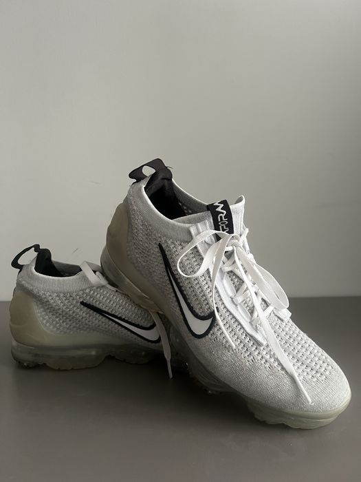 Дамски оригинални маратонки Nike Vapormax