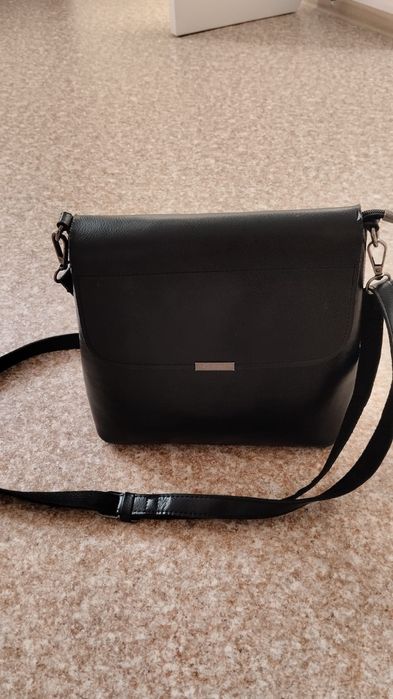 Продам кожаную сумку